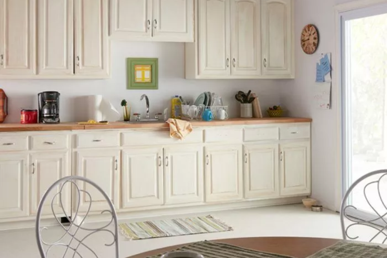 Reasons to Pick Cream Kitchen Cabinets